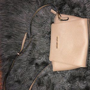 Tan Micheal Kors Crossbody bag